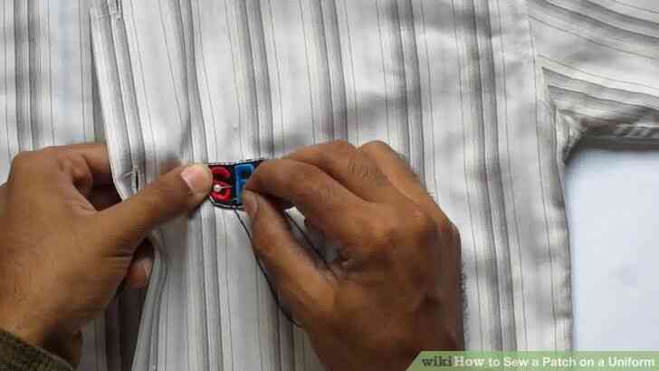Image intitulée Coudre un Patch sur un Uniforme de l